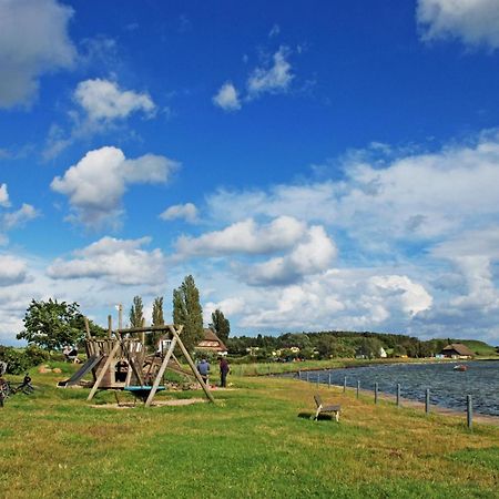 Ferienwohnungen Im Haus Am Deich Middelhagen Exteriér fotografie